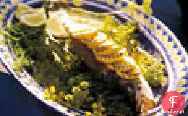 Grillowany bas w paski z cytryną i koprem włoskim