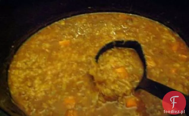 Pikantna mielona zupa wołowo-warzywna