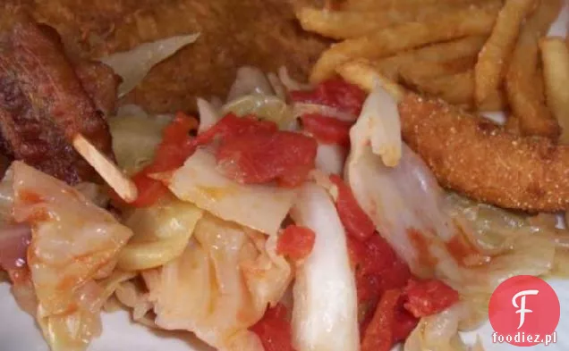 Pikantny Cajun Boczek Kapusta Slaw Patelnia