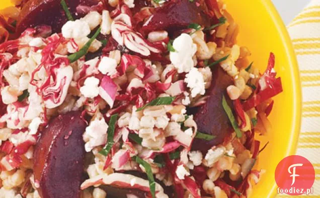 Farro, Radicchio I Sałatka Z Pieczonych Buraków