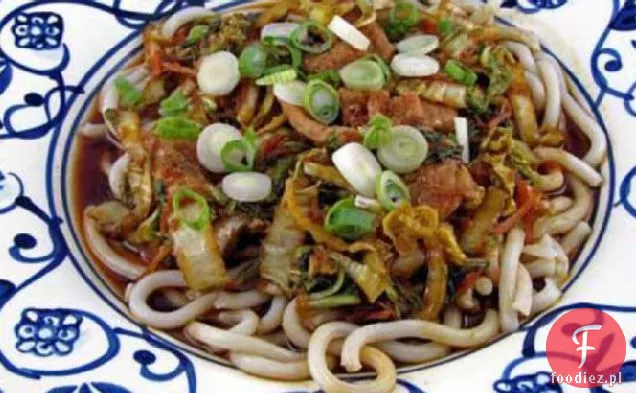 Yakisoba z wieprzowiną i kapustą