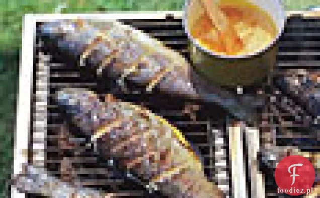 Grillowany bas w paski z masłem pomarańczowo-szafranowym