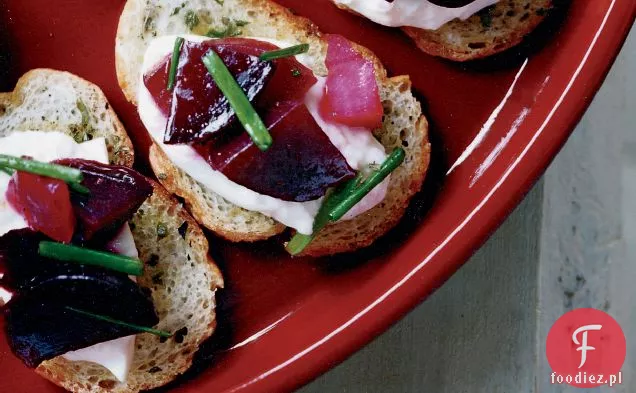 Burak i Burrata Crostini