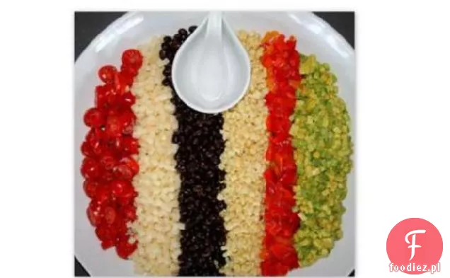 Posiekana Sałatka Meksykańska Z Pieczoną Papryką, Kukurydzą, Pomidorami I