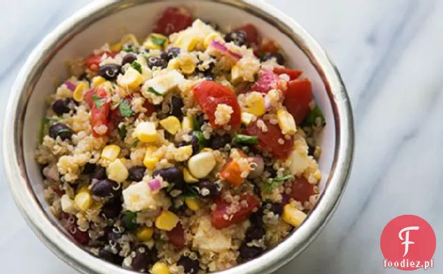 Meksykańska Sałatka z Quinoa z czarną fasolą, kukurydzą i pomidorami