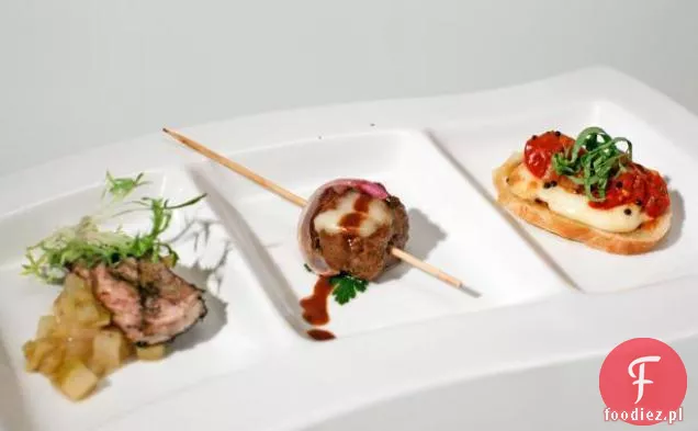 Cocoa-Coffee-Chili wieprzowina przyprawiona gruszką chutney z jabłkami