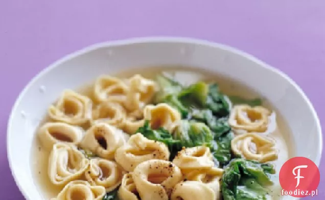 Tortellini w bulionie z Escarole