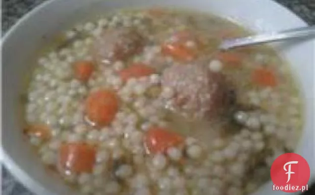 Minestra (zupa Escarole i małe klopsiki)