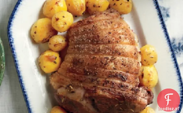 Pieczona marynowana jagnięcina z cytryną i rozmarynem ziemniaki