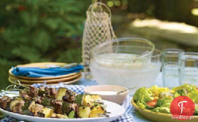 Kebaby z jagnięciny i ogórka z sosem Feta