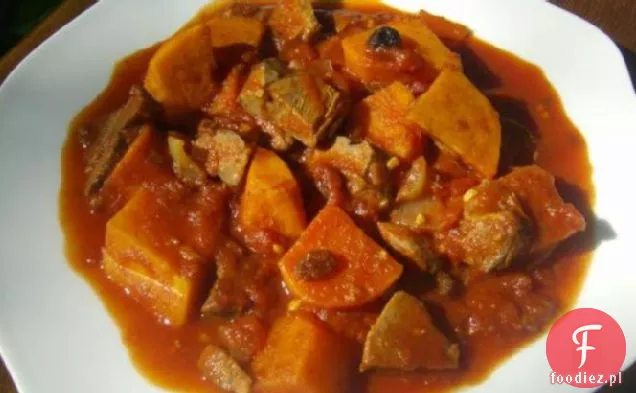 Gotowanie Niedzielnego Gulaszu Jagnięcego