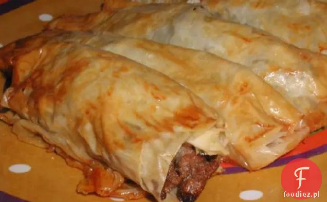 Burek (Ciasto Nadziewane Mięsem)