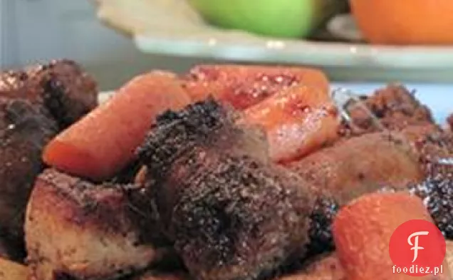 Chrupiący Kurczak pieczony w piecu rozmarynowym z kiełbasą i ziemniakami