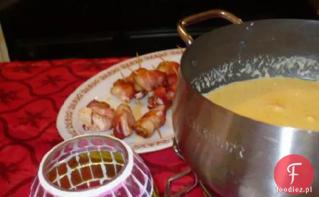 Fondue z serem Cheddar (dzięki uprzejmości Melting Pot)