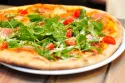 Świętuj Narodowy Dzień Pizzy 9 lutego, serwując przepyszne kawałki i ciekawostki